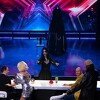 Bizarna skupina prestravila gledatelje i žiri Supertalenta, Maja Šuput opsovala i počela trčati