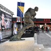 Sabit Hadžić dobio statuu na Ilidži, na svečanom otvorenju prisustvovao i Svetislav Pešić