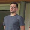 Zvjezdan Misimović odmara i uživa u BiH, objavio je fotografiju dok peče rakiju