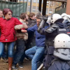 Protesti u Novom Sadu: Demonstranti blokirali ulaz u sud, policija "ubacivala" radnike u zgradu