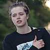 Kćerku Angeline Jolie i Brada Pitta nazivaju kopijom svoje majke, paparazzi je snimili u Los Angelesu