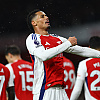 Arsenal u derbiju savladao United i smanjio zaostatak za Liverpoolom na vrhu tabele