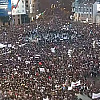 Novi veliki protesti u Beogradu, rijeke ljudi se slijevaju prema centru grada uz poruku: "Ruke su vam krvave"