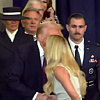 Šta je Donald Trump šapnuo pjevačici na inauguraciji? Carrie Underwood otpjevala "America the Beautiful"
