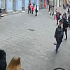 Užas u Sarajevu: Fasada se obrušila i udarila žensku osobu