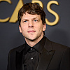 Jesse Eisenberg prozvao svjetske moćnike i bogataše: "Zašto ne provodite dane čineći dobro za svijet?"