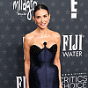 Besprijekorni stil Demi Moore: Mamila poglede u haljini kojom je istakla dekolte i struk