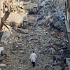 Palestinski doktor čija je fotografija predaje postala simbol nasilja, žestoko mučen u izraelskom pritvoru