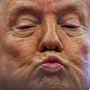 Trump nastavlja s bizarnim odlukama: Uvodi zlatne karte koje će omogućiti stalni boravak u SAD-u