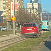 Bahata vožnja u Sarajevu: Automobilom vozio preko tramvajskih šina na Otoci