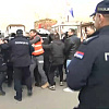 Žestok sukob poljoprivrednika i policije u Srbiji: "Izvadili su pendrek na našu djecu"