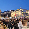 U Beogradu su cijeli dan ogromni protesti, kordon policije pokušao zaustaviti poljoprivrednike i bajkere