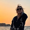 Vanna pozirala na plaži u Dubaiju, oduševila izgledom u šestom desetljeću