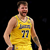 Maestralni Dončić razbio Duranta i Bookera za pobjedu Lakersa nad Sunsima