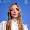Amanda Seyfried otkrila da se 20 godina bori s kožnim oboljenjem, pokazala kako izgleda bez šminke