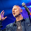 Za Thompsonov koncert ostalo još 10.000 ulaznica, spominje se brojka od 450.000 posjetilaca