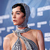 Katy Perry privlačila poglede u haljini koja je jedva prekrila njene grudi