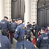 Zagreb: Građani protestovali za Gazu, policija ih silom uklonila, desetine uhapšenih