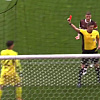 Nikola Vasilj odbranio četvrti penal ove sezone pa dobio bizaran crveni karton