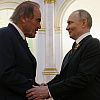 Trostruki Oskarovac Oliver Stone prisustvovao vojnoj paradi u Moskvi, snimljen kako ćaska s Putinom