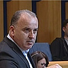 Frcale varnice između Đonlagića i Špirića: "Zbog vas će biti napisano djelo 'Nikolica sa stolicom'"