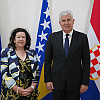 Čović s izaslanicom V. Britanije: Poručio kako 2026. Hrvati moraju birati "legitimnog predstavnika"