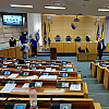 Zmija odgodila početak sjednice Doma naroda Parlamenta FBiH, delegati napustili salu