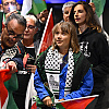Šveđani uz palestinske zastave dočekali Thunberg, Trumpu poručila: "Svijetu treba više mladih, ljutih žena"
