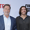 Schwarzenegger na premijeri pozirao s vanbračnim sinom, ostali članovi porodice ga ignorisali