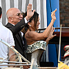 U Veneciji počela zabava dobrodošlice: Jeff Bezos i Lauren Sanchez s osmjesima dočekali brojne zvanice