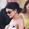 Je li Kylie Jenner prekršila pravila odijevanja na Bezosovoj svadbi? O njenoj haljini svi pričaju
