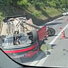 Teška saobraćajna nesreća kod Srebrenika: Automobil se prevrnuo, otpala mu osovina sa točkom