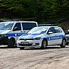 Policajci uhvatili Rumune koji su prodavali lažno zlato pored puta u Prnjavoru, ali ih je tužilac pustio