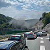 Požar u tunelu Ivan na autoputu kod Tarčina, obustavljen saobraćaj, ogromne gužve