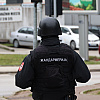 Velika policijska akcija u Doboju i okolini: Pretresi zbog trgovine narkoticima, uhapšeno više osoba