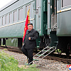 Kim Jong-un s 13-godišnjom nasljednicom doputovao u oklopnom vozu u Kinu: Dočekan uz visoke počasti