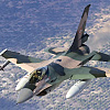 Drama na otvorenom moru: Venecuelanski F-16  nadletio američki ratni brod, Washington oštro zaprijetio