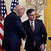 Republikanac morao povući izjavu da se Trump družio s pedofilom Epsteinom jer je bio doušnik FBI-ja