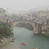 Mostar: Nabujala Neretva odnijela mostić ispod Starog mosta