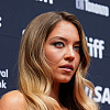 Sydney Sweeney se u potpunosti transformirala za ulogu, promijenila boju kose i dobila 14 kilograma