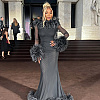 Nikad mršavija Serena Williams u dramatičnoj haljini ukrala pažnju na otvaranju Milano Fashion Weeka