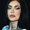 Kylie Jenner pozirala samo u gaćicama: Tijelo ukrasila šljokicama