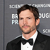 Ashton Kutcher otkrio kako mu je izgled uništio velike filmske prilike: "Zna biti frustrirajuće"