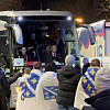 Hiljade navijača dočekalo Zmajeve na ulazu na stadion u Beču, autobus s igračima jedva prošao