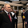 Putin se našao u neobičnoj situaciji: Ispred njega plesao robot, sve nadgledali tjelohranitelji