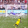 Vasilj je kralj penala u Bundesligi, pogledajte šta je sve odbranio u proteklih godinu dana
