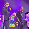Baka Radmila "ukrala show" na koncertu Tonyja Cetinskog u Beogradu, plesom osvojila publiku