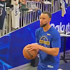 Curry ponovo pokazao kakav je majstor: Jednom rukom pogodio šut iz "svlačionice"