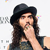 Russell Brand o vezi Katy Perry i Justina Trudeaua: "Nemojte me stavljati u isti koš s tim tipom"