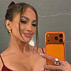 Jennifer Lopez podijelila božićnu čestitku pa zbog spornog detalja na fotografiji izazvala rasprave